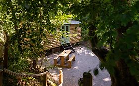 Bijoux Shepherds Hut Lyme Regis